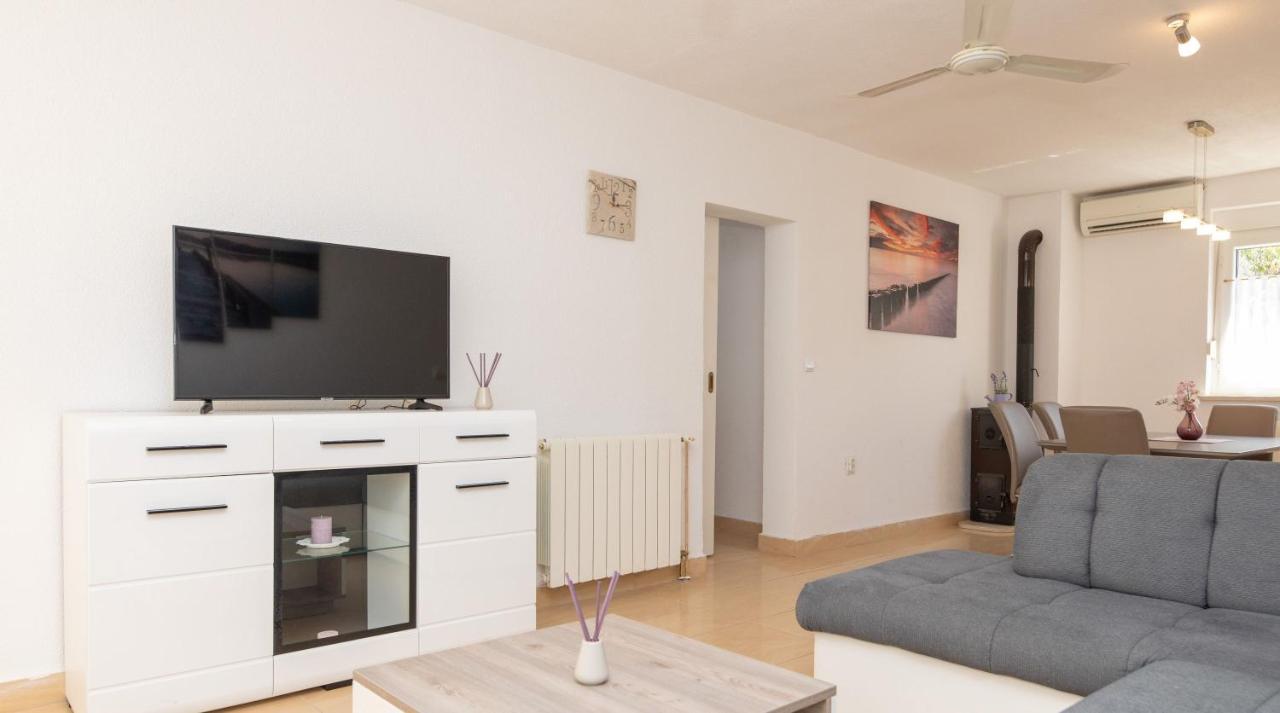 Holiday Home Kate Supetar Εξωτερικό φωτογραφία