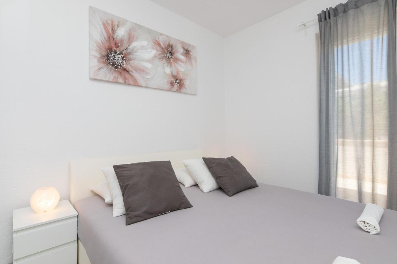 Holiday Home Kate Supetar Εξωτερικό φωτογραφία